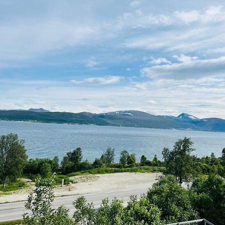 Apartment In Tromso With Sea And Mountain View Exterior foto